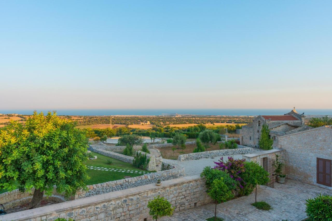 Baglio Cella - Appartamenti Per Vacanze โมดิกา ภายนอก รูปภาพ